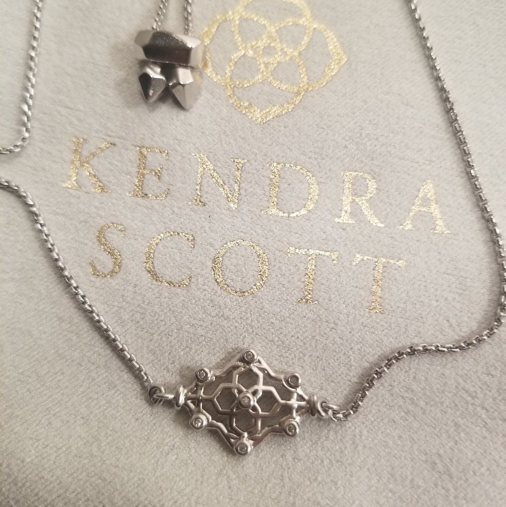 Kendra Scott necklace - Picture 3 of 3